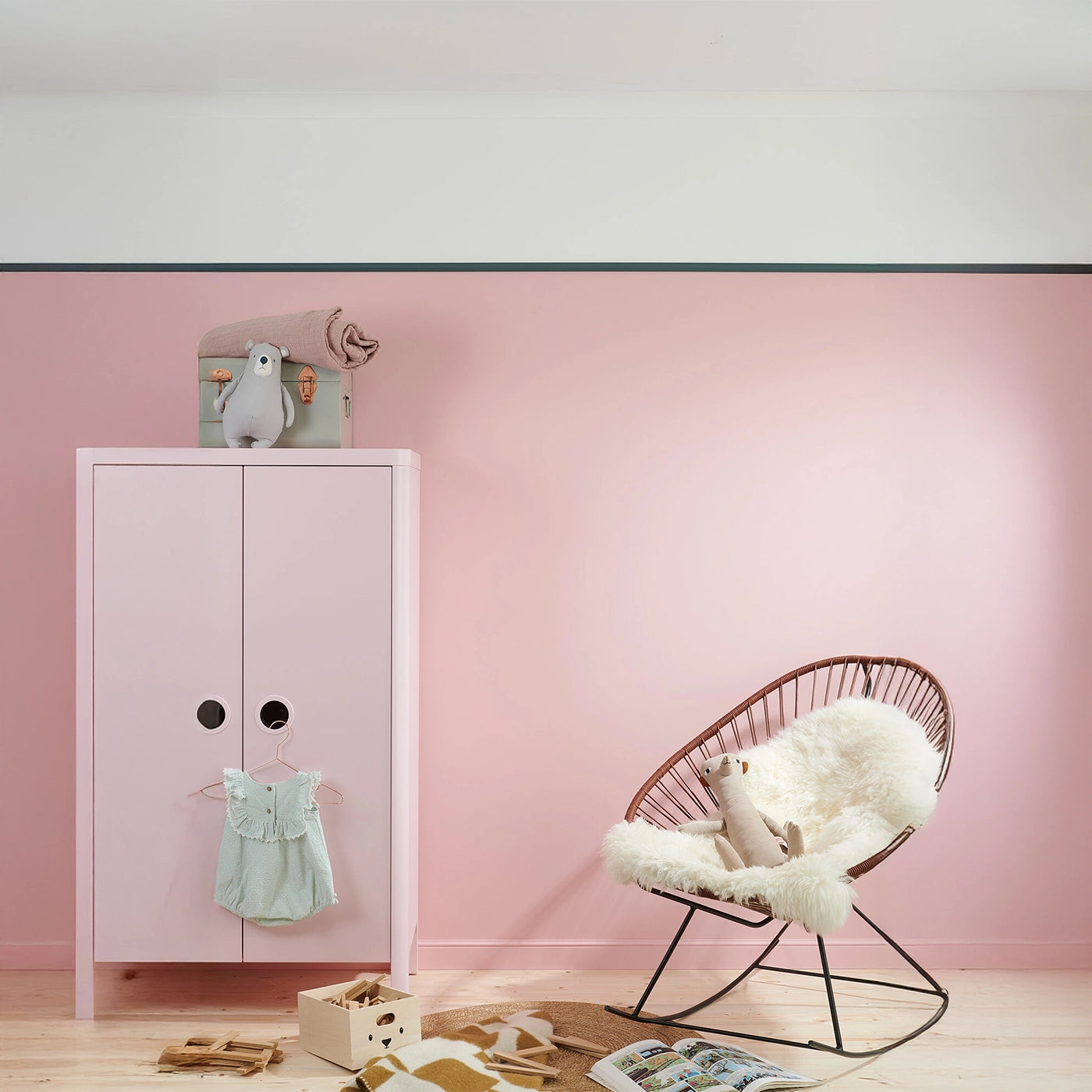 NOMASTYL® NMC 2m Ceiling Coving in  childrens' room interior Decormania UK